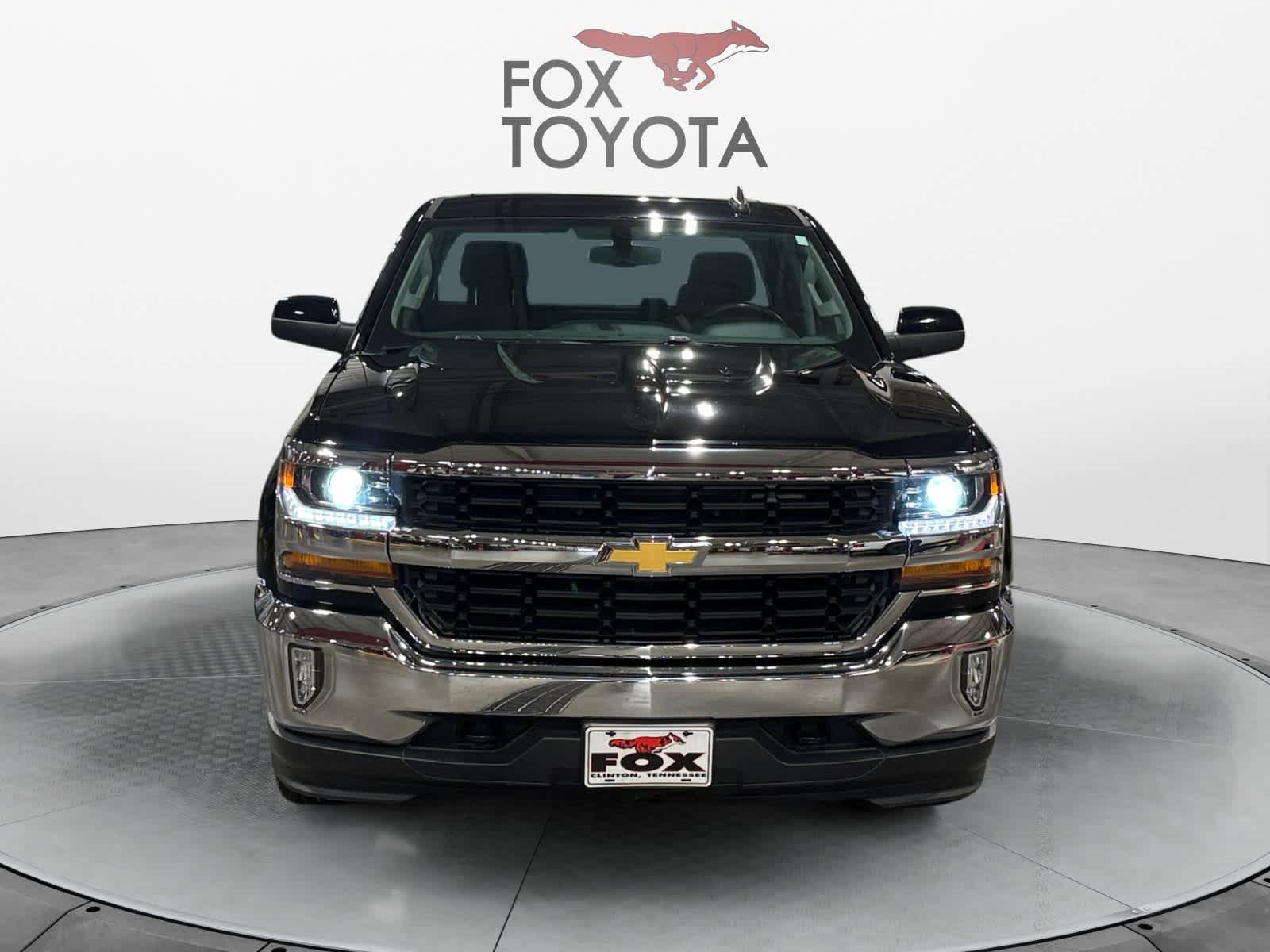 Used 2018 Chevrolet Silverado 1500 LT w/ All Star Edition AWD/4WD image 9