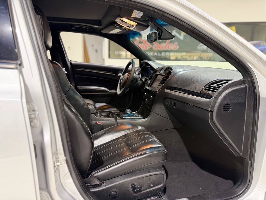 Used 2023 Chrysler 300 S RWD image 13