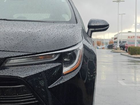 Used 2025 Toyota Corolla LE image 30