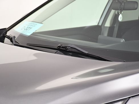 Used 2024 Nissan Rogue S image 12