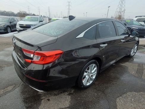 Used 2018 Honda Accord LX image 11