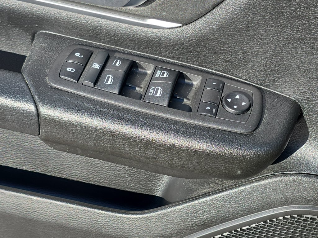 Used 2022 RAM 1500 Big Horn AWD/4WD image 30