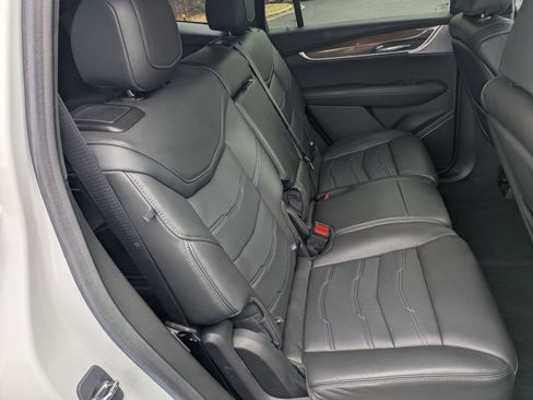 Used 2023 Cadillac XT6 Premium Luxury w/ Platinum Package image 27