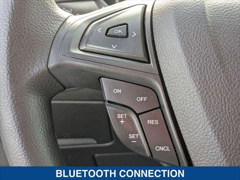 Used 2020 Ford Edge SE image 14