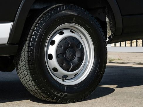 Used 2020 Ford Transit 250 Medium Roof w/ Load Area Protection Package image 51