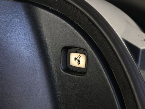 Used 2024 Tesla Cybertruck AWD Crew Cab image 36
