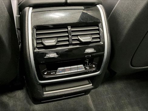 Used 2020 BMW X5 xDrive40i w/ Convenience Package image 32