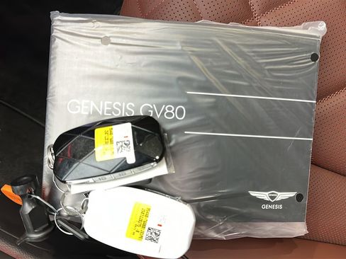 Certified 2026 Genesis GV80 3.5T Prestige image 32