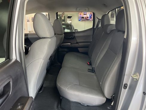 Used 2020 Toyota Tacoma SR5 image 20