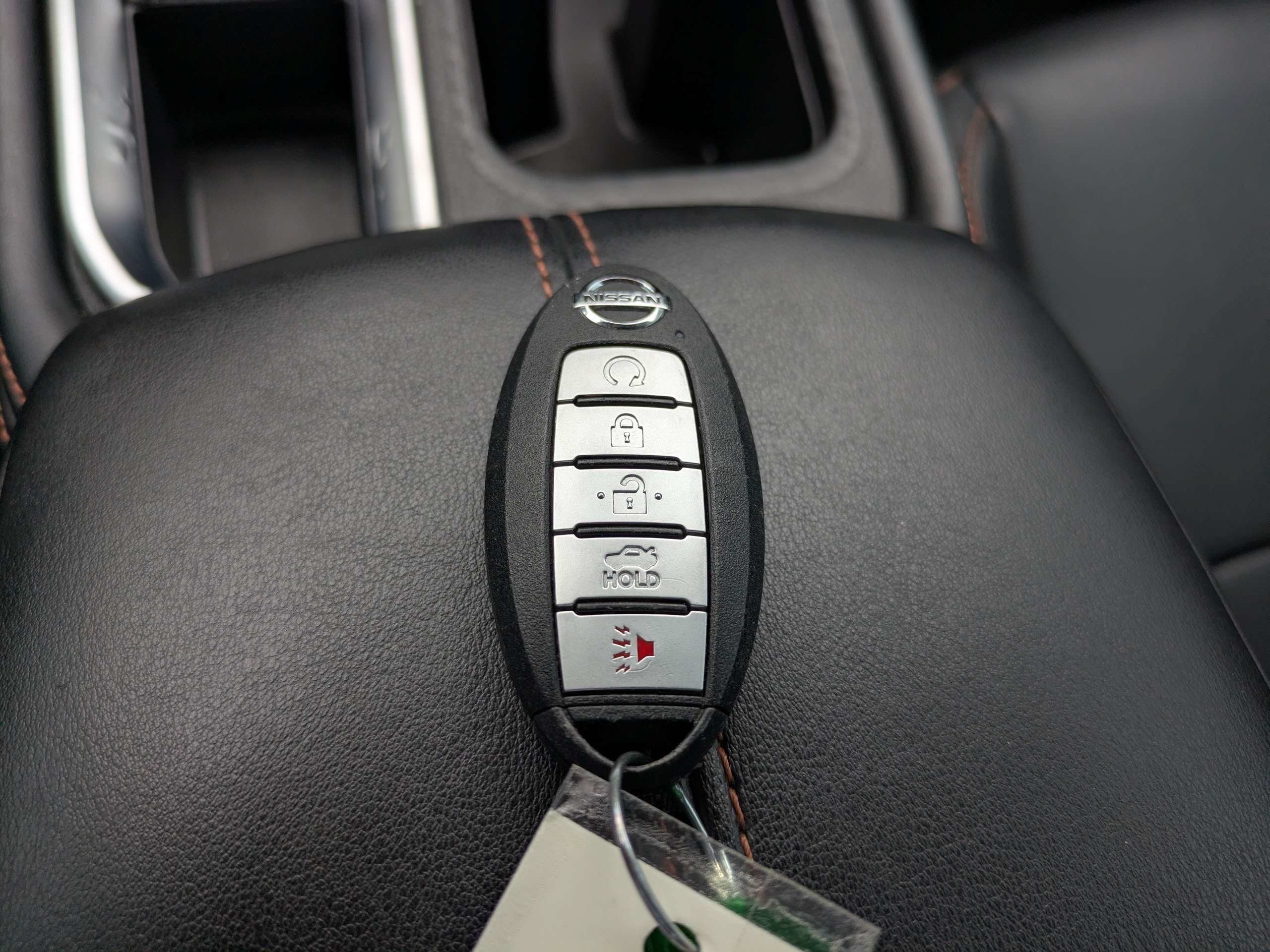 Used 2023 Nissan Sentra SR w/ SR Premium Package FWD image 30