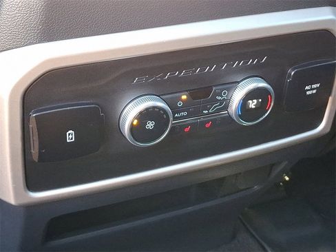 Certified 2022 Ford Expedition Max Limited image 11