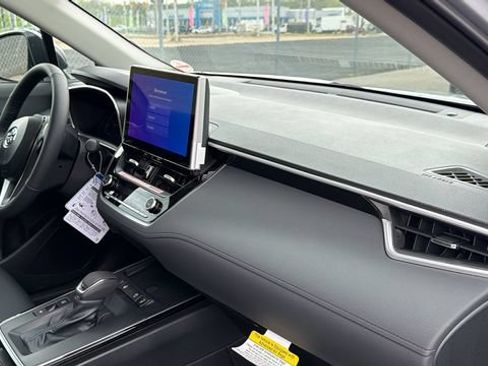 New 2026 Toyota Corolla Cross XLE AWD/4WD image 33