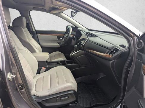 Used 2018 Honda CR-V Touring image 16