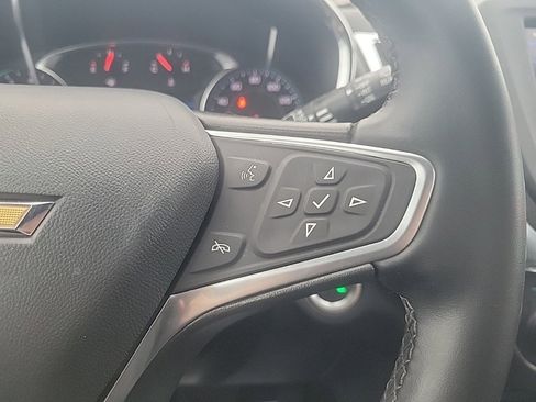 Used 2023 Chevrolet Equinox LT image 12