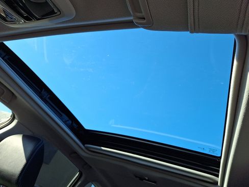 Used 2017 Subaru Forester 2.5i Touring image 14