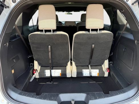 Used 2018 Ford Explorer 4WD w/ Class II Trailer Tow Package image 10