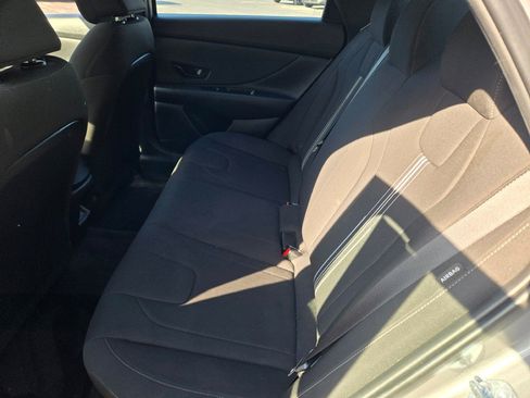 Used 2025 Hyundai Elantra Sport FWD image 15