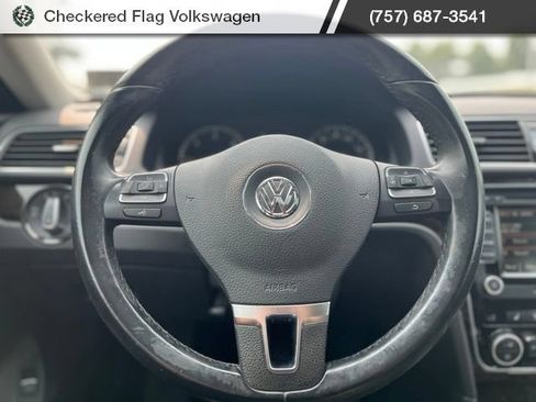 Used 2015 Volkswagen Passat TDI SEL Premium FWD image 37