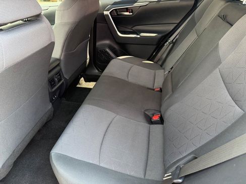 Used 2019 Toyota RAV4 XLE w/ Convenience Package AWD/4WD image 13