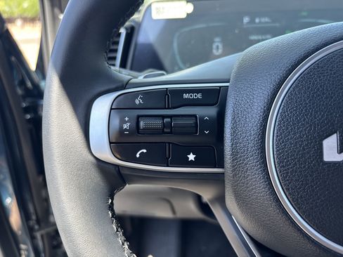 Used 2025 Kia Sportage X-Line AWD/4WD image 26