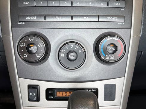 Used 2010 Toyota Corolla S image 28