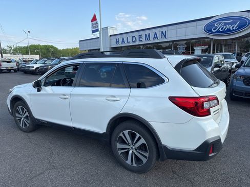 Used 2019 Subaru Outback 2.5i Limited w/ Protection Package #1 AWD/4WD image 4