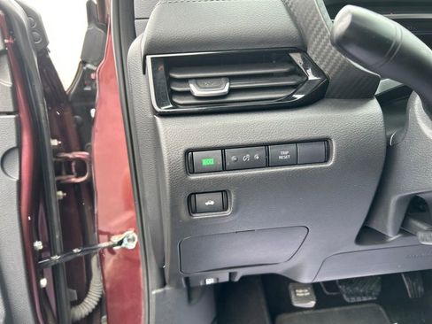 Used 2024 Nissan Sentra SV image 20