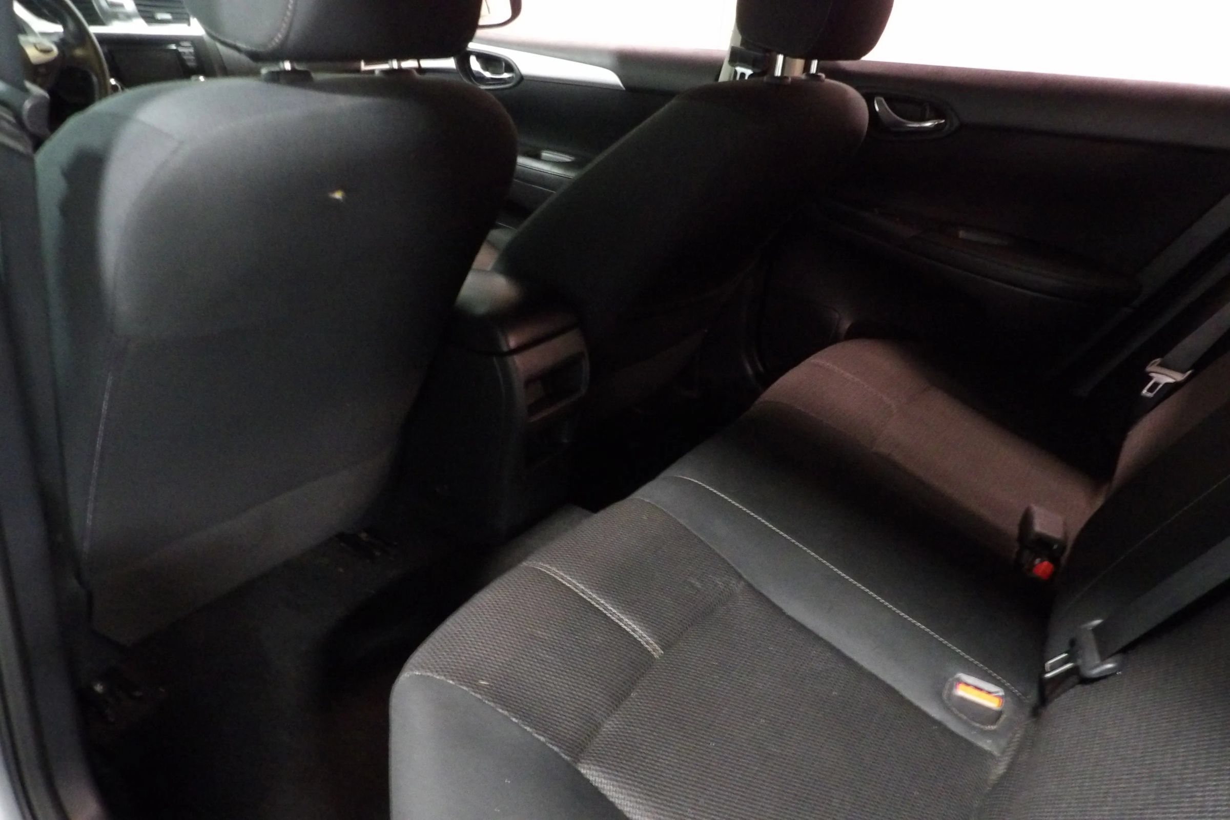 Used 2018 Nissan Sentra S FWD image 9