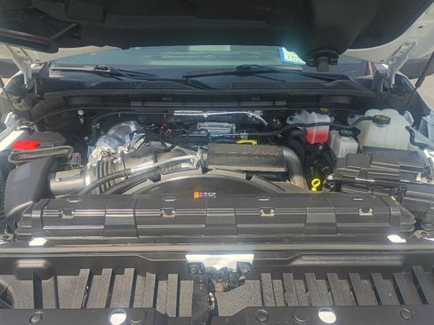 Used 2023 GMC Sierra 2500 AT4 w/ AT4 Premium Plus Package AWD/4WD image 20