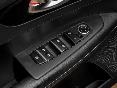 Used 2024 Kia Forte GT-Line w/ GT-Line Premium Package image 39