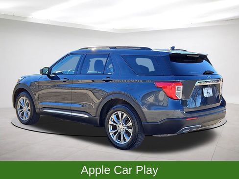 Used 2022 Ford Explorer XLT w/ Equipment Group 202A image 5