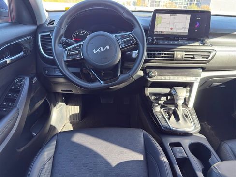 Used 2023 Kia Seltos SX image 26