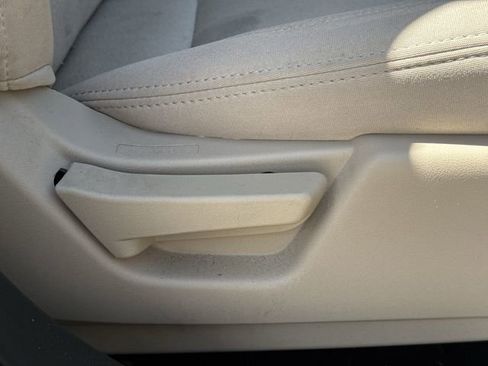 Used 2018 Subaru Legacy 2.5i Premium AWD/4WD image 26