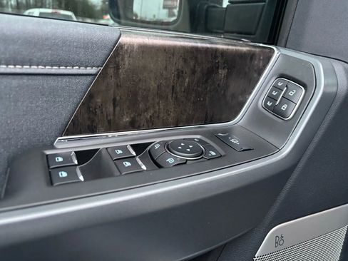 Used 2024 Ford F250 Lariat w/ Lariat Ultimate Package image 18