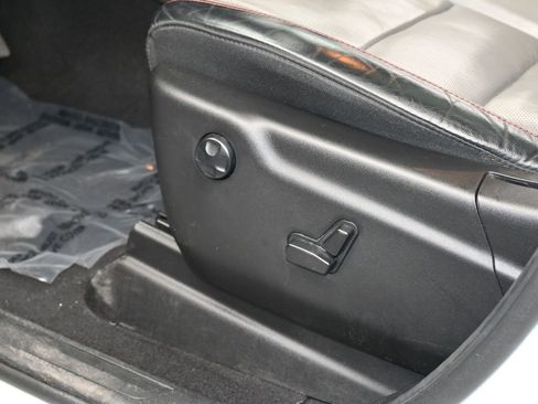 Used 2023 Dodge Durango GT image 13