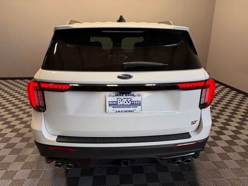 Used 2025 Ford Explorer ST AWD/4WD image 11
