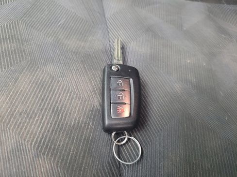 Used 2016 Nissan Rogue S w/ Appearance Package image 32