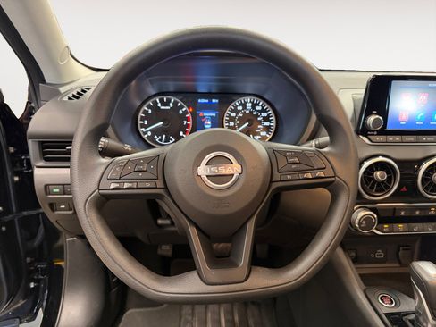 Used 2025 Nissan Sentra S FWD image 14