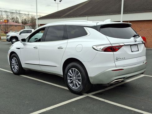 Used 2024 Buick Enclave Essence w/ LPO, Floor Liner Package image 4