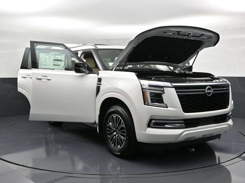 New 2026 Nissan Armada Platinum AWD/4WD image 38