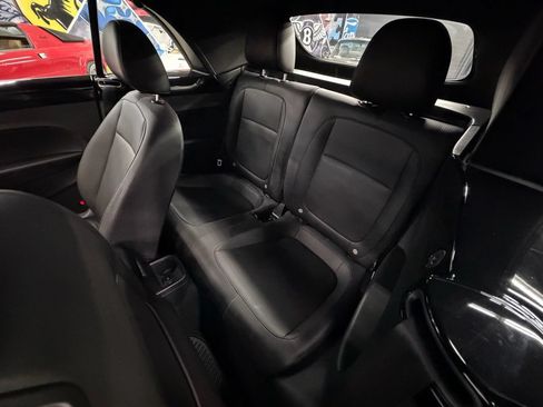 Used 2014 Volkswagen Beetle 1.8T FWD image 18