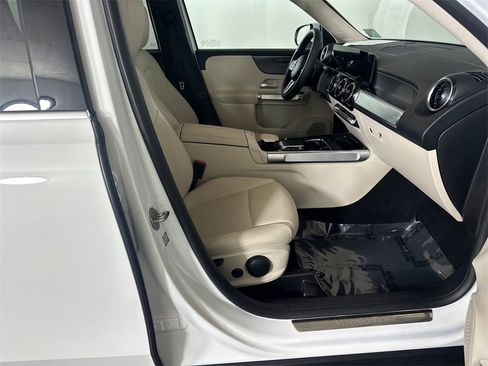 Certified 2022 Mercedes-Benz GLB 250 image 14