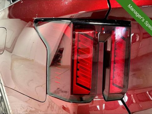 Used 2025 Kia Sorento S w/ Panoramic Sunroof Package FWD image 39