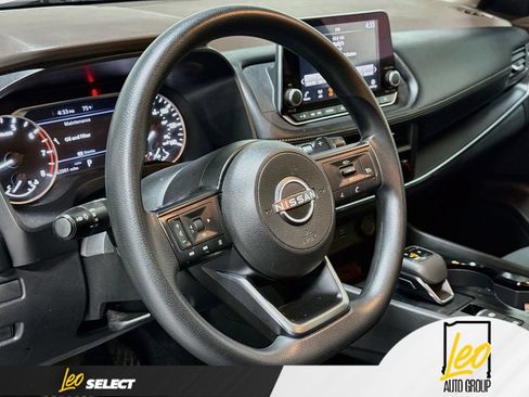 Used 2023 Nissan Rogue S AWD/4WD image 14