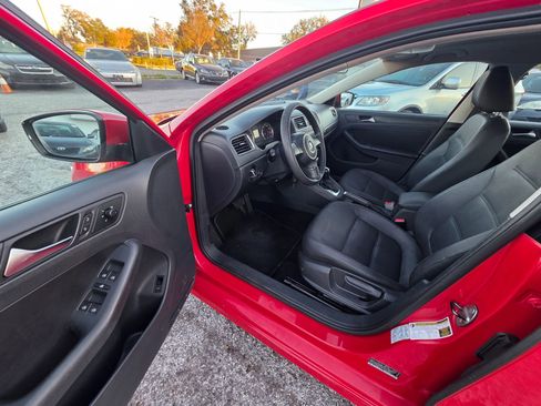 Used 2012 Volkswagen Jetta SE image 12