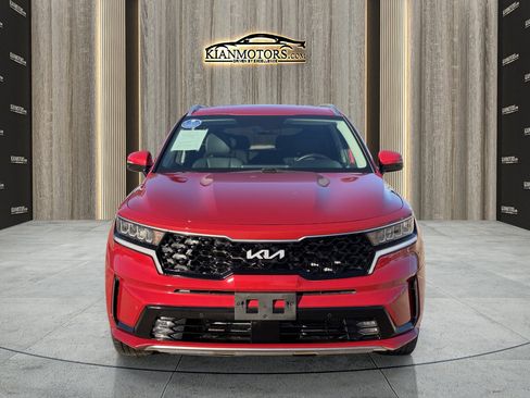 Used 2023 Kia Sorento EX image 2
