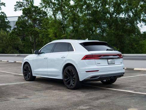 Used 2019 Audi Q8 Prestige AWD/4WD image 4