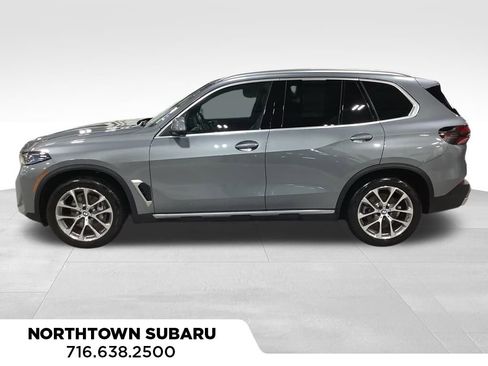 Used 2025 BMW X5 xDrive40i w/ Parking Assistance Package image 12