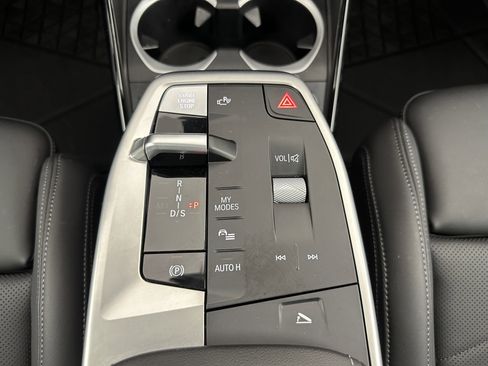 Certified 2025 BMW X1 xDrive28i w/ Technology Package image 21