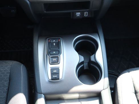 Used 2023 Honda Ridgeline Sport image 12
